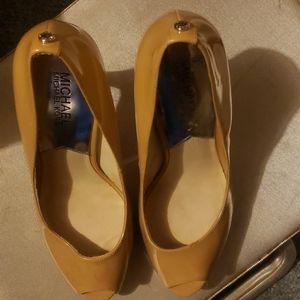 Michael Kors Patent Leather Tan Peep Toe Heels